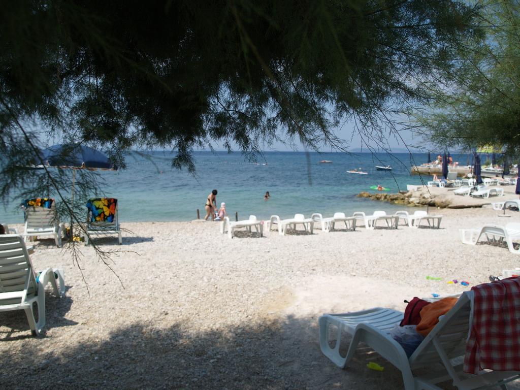 Beach Guesthouse Mediteran Podstrana Esterno foto