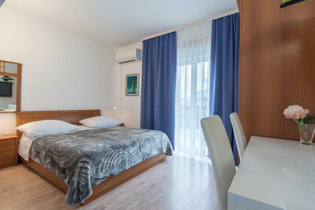 Beach Guesthouse Mediteran Podstrana Esterno foto